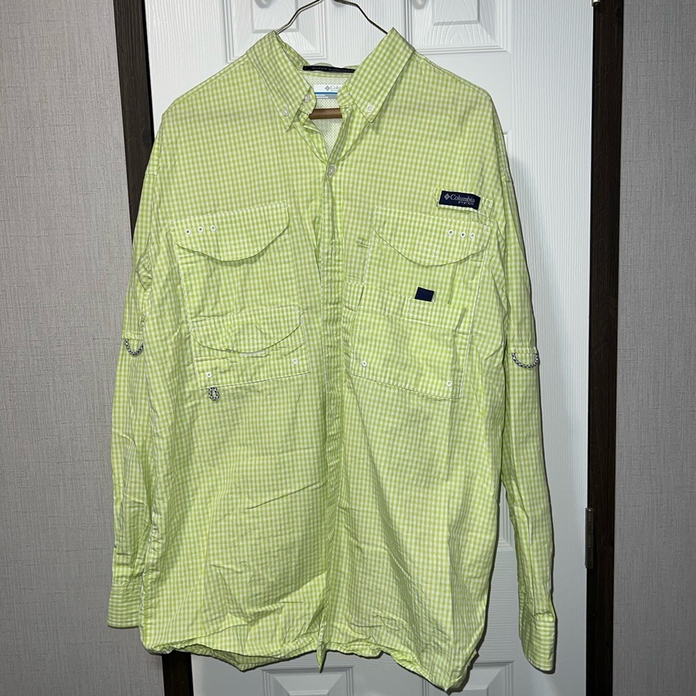 Mens Columbia Shirt!